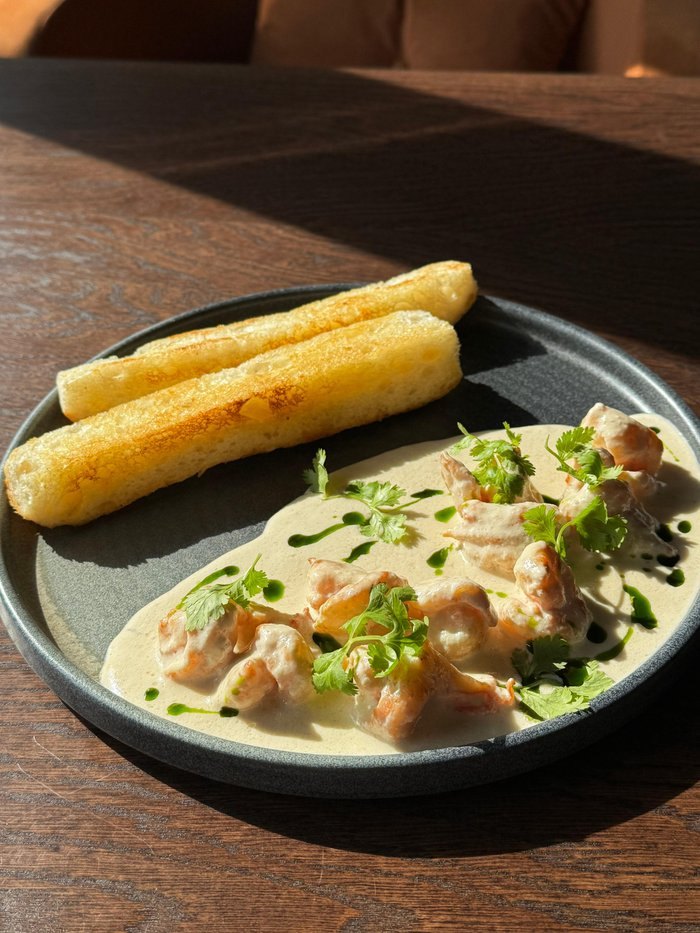 Креветки в соусе горгонзола